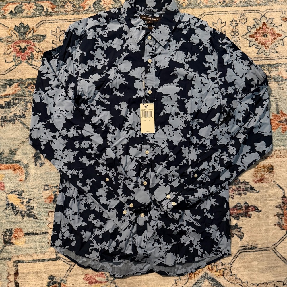 Michael Kors Men’s Floral Button-Up Shirt in Navy and Light Blue, Medium M